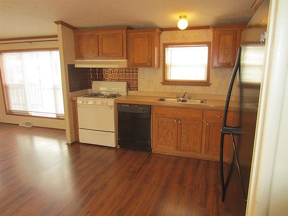 4th image of 3052 1/2 Quail Wood Ct