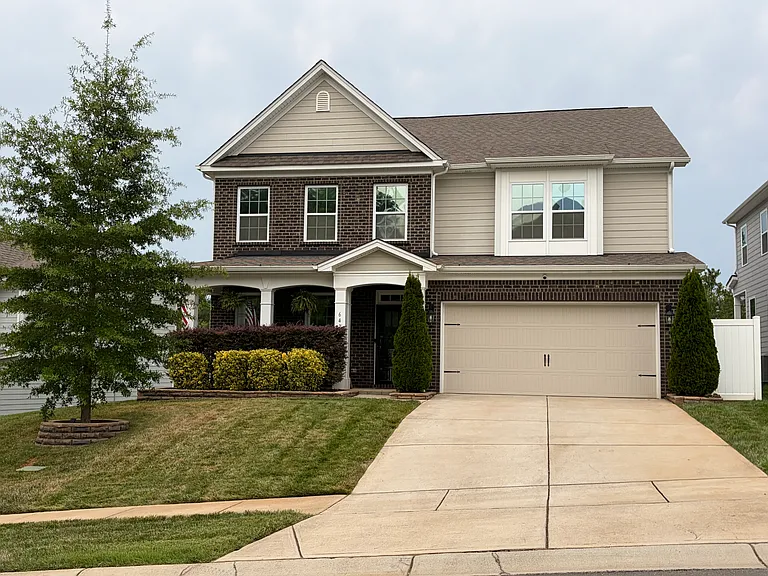 641 Belle Grove Dr — Photo 1