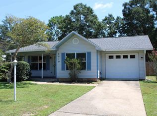 6019 Savannah Dr, Milton, FL 32570