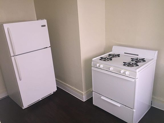 5th image of 207 S Berendo St APT 106