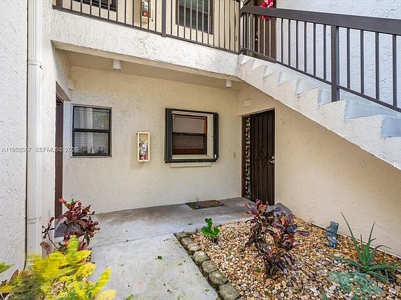 5th image of 2534 Carambola Cir N #1825