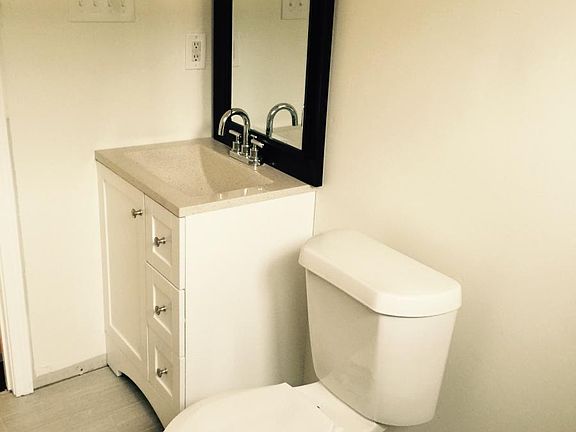 5th image of 4233 S Tonti St