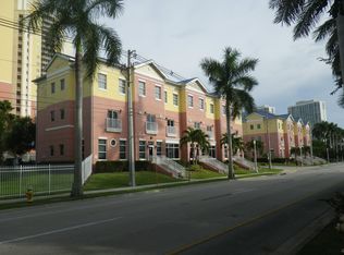 2747 1st St, Fort Myers, FL 33916
