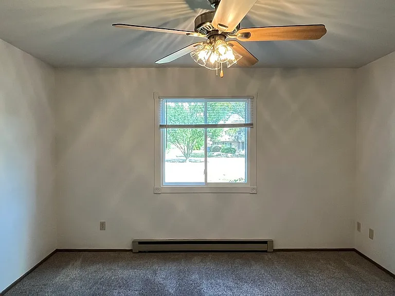 Village Garden Apartments — Photo 14