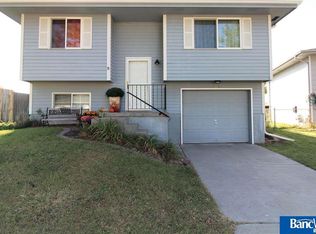 5033 W Partridge Ln, Lincoln, NE 68528