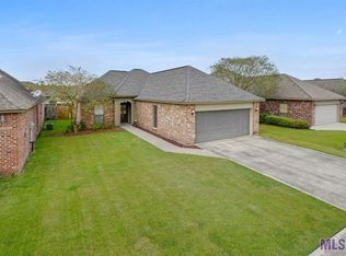 3214 Nicholson Lake Dr, Baton Rouge, LA 70810
