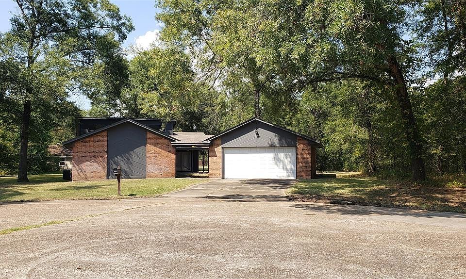 1st image of 362 Bending Oaks Ln