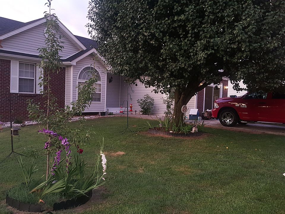 1st image of 1111 Leathers Ln