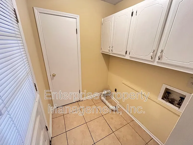 4379 Hunt Cliff Trce — Photo 4