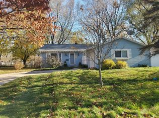 34 Codorus Rd, Montgomery, IL 60538