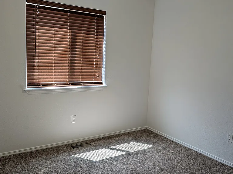 5320 Dynasty Ave — Photo 11