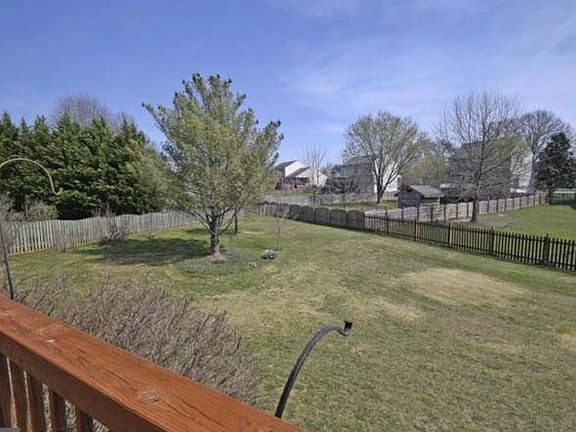 3rd image of 11813 Arbor Glen Dr