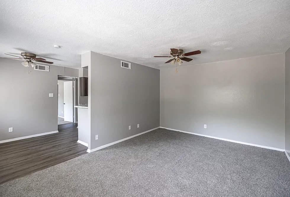 De Soto Park Apartments — Photo 3