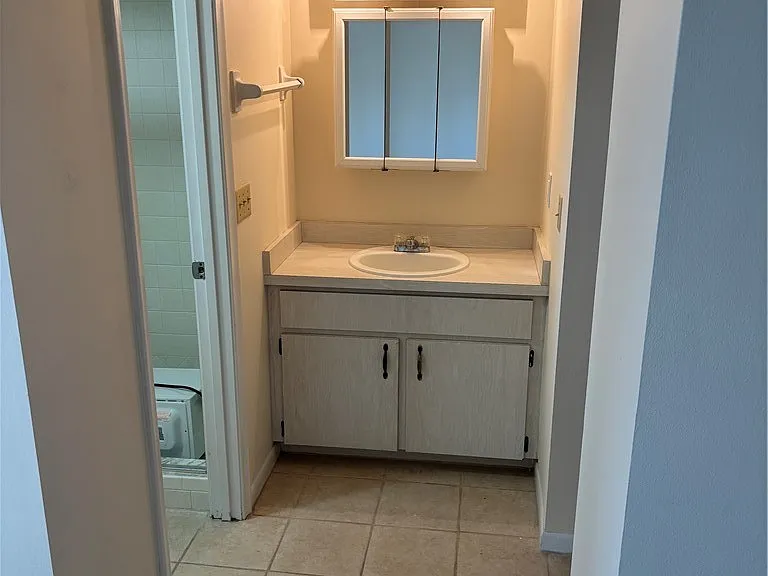 57 Chinaberry Cir — Photo 9
