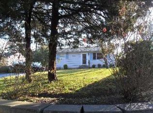 19 Westbury Dr, Sound Beach, NY 11789