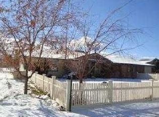 1002 S River Dr, Dewey, AZ 86327