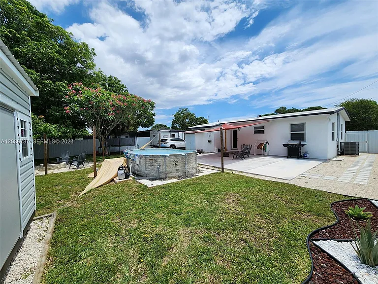 721 NW 33rd Ave — Photo 6
