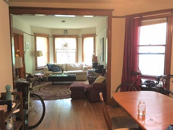2nd image of 3716 N Paulina St #1