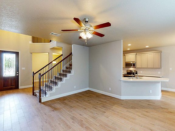 2nd image of 146 Magnolia Cir