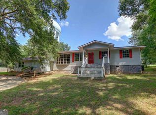 20 Parrott St, Newnan, GA 30263