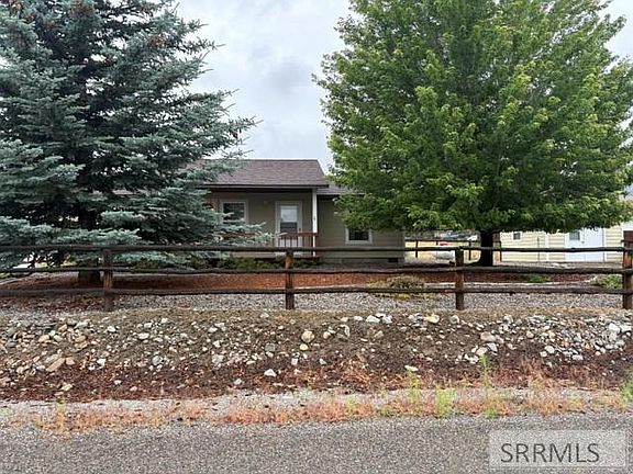 5th image of 602 10th St