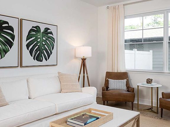 Northlake at Ovation - Regina II Interior Image 4