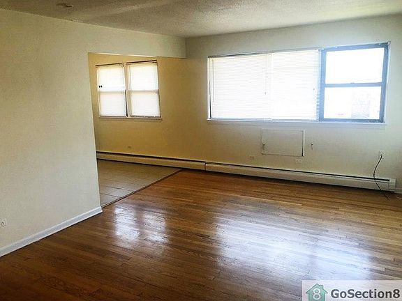 4th image of 8205 S Maryland Ave APT 3