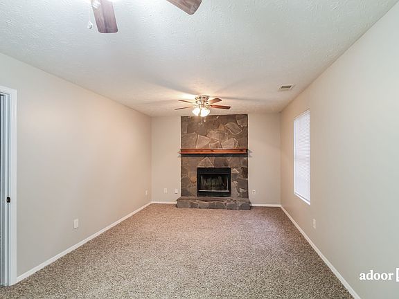 4th image of 6001 Wellborn Trl