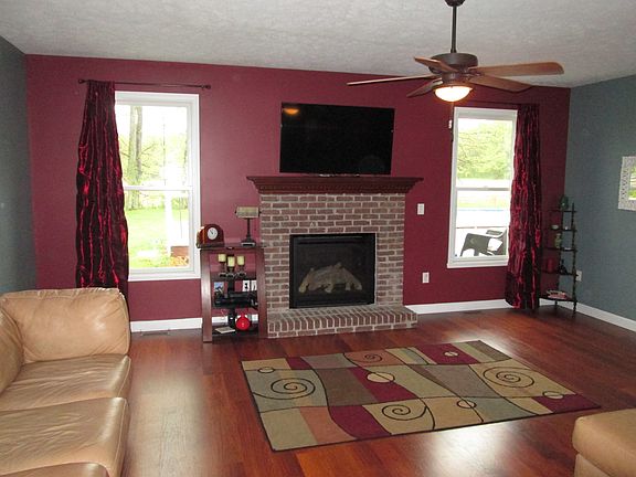 4th image of 3054 W Blubaugh Ave