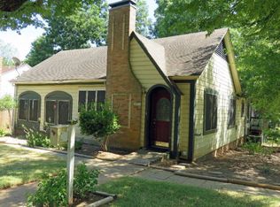 902 E Neches St, Palestine, TX 75801