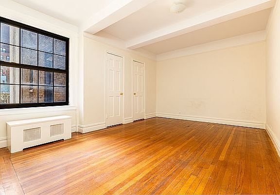 3rd image of 55 W 11th St APT 5A