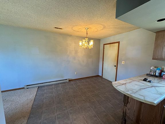 4th image of 1514 E Illinois St