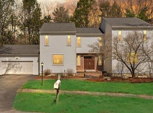 17 Niantic Rd, Sharon, MA 02067