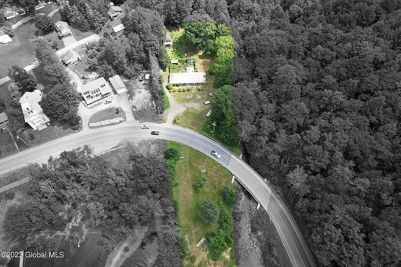 2nd image of 890 South Shore Road