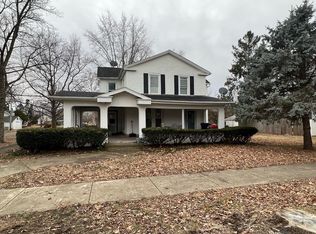 202 W 4th St, Delavan, IL 61734