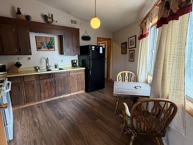 526 Red Bush School Rd — Photo 24