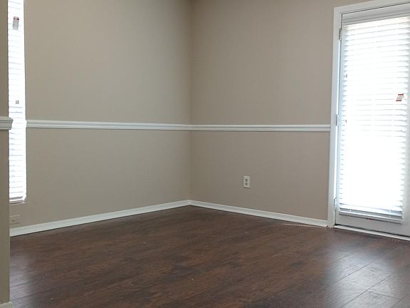 4th image of 6648 Buckingham Ct