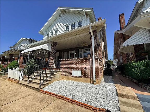 2nd image of 1921 W Green St