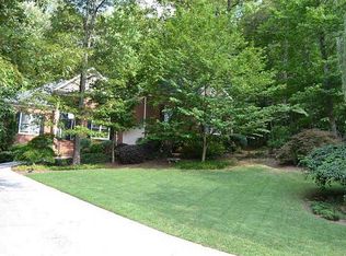 220 Jeffrey Dr, Woodstock, GA 30188