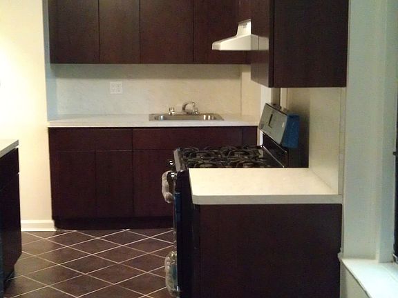 4th image of 254 Seaman Ave APT B5