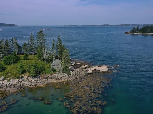 TBD SW Burying Island, Vinalhaven, ME 04863