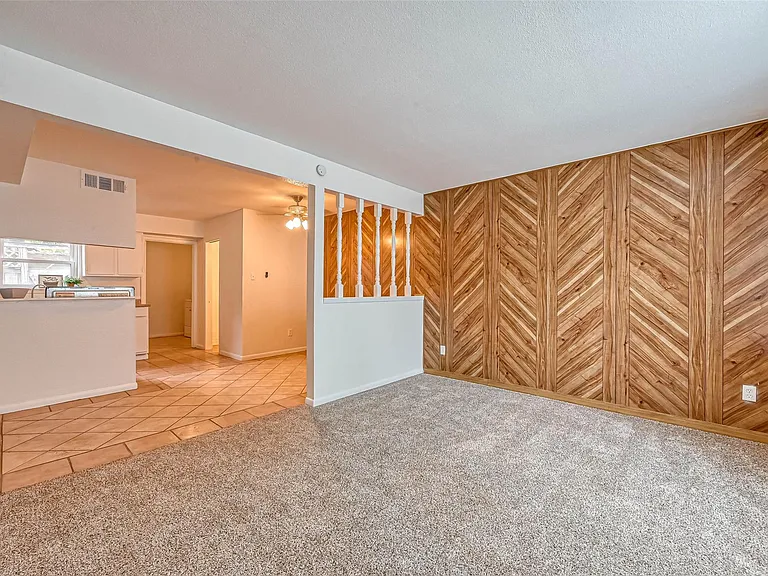1911 Sherwood Forest St #9 — Photo 4