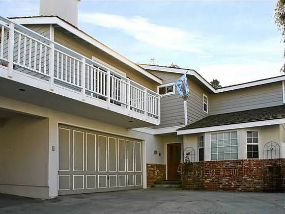 1st image of 2302 Pullman Ln #B