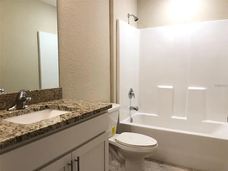 1546 Glenan Rd — Photo 11