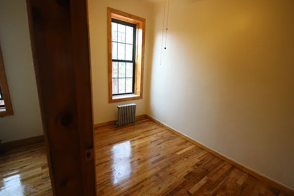 Rented by Nooklyn NYC LLC | media 33