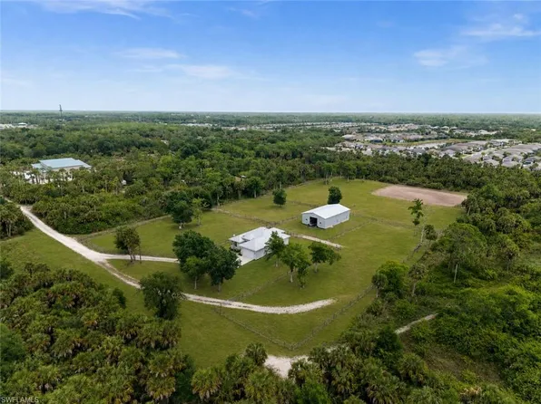 1960 Moulder DR, NAPLES, FL 34120