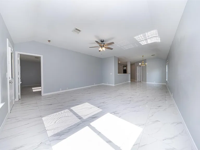2203 Mountain Ranch Dr — Photo 18