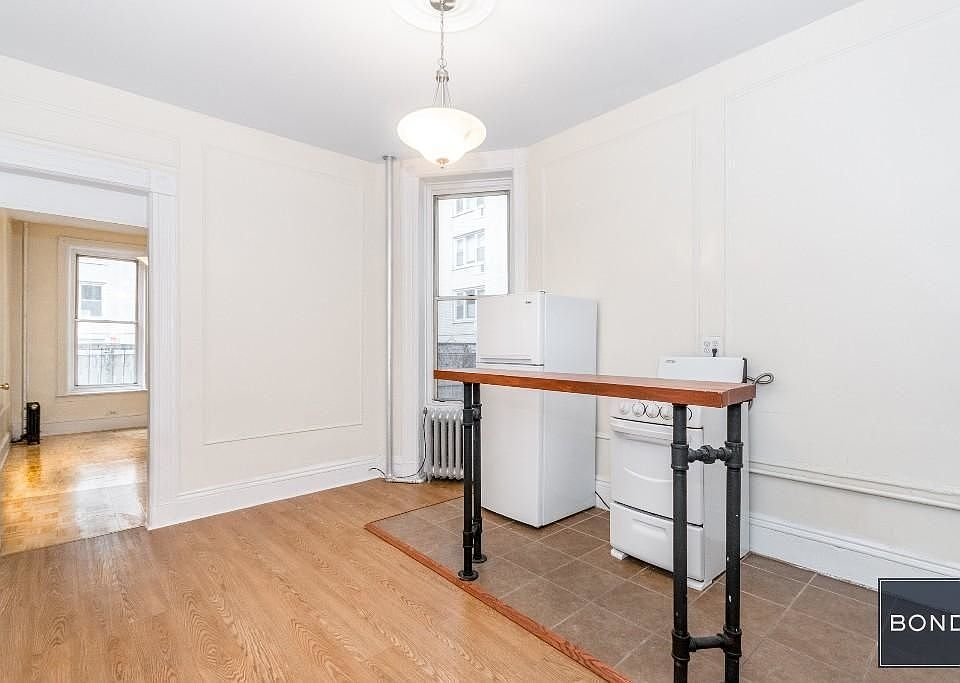 1st image of 158 W 15th St #2F