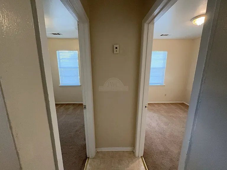 1406 Bundrant Dr — Photo 7