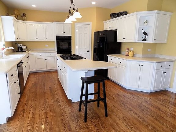 4th image of 21479 W Lakegreen Dr